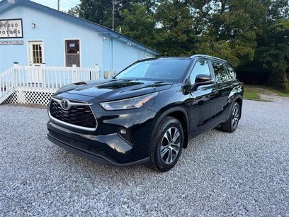 Used 2023 Toyota Highlander XLE
