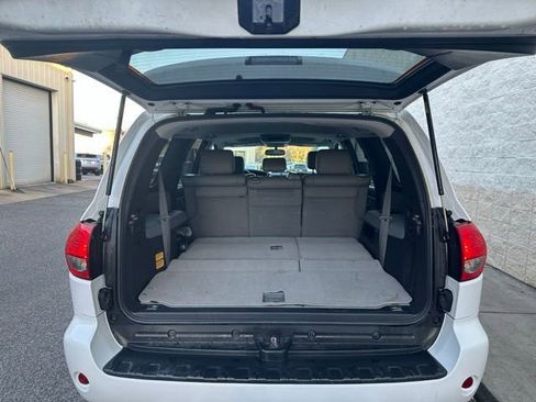 Used 2015 Toyota Sequoia SR5 image 15