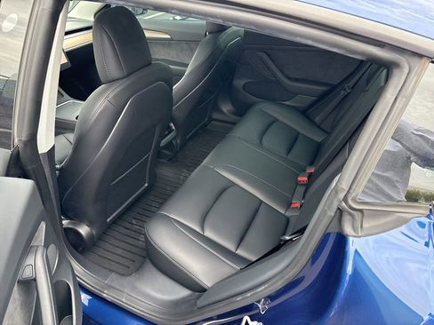 Used 2023 Tesla Model 3 Standard Range image 7