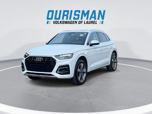 Used 2023 Audi Q5 2.0T Premium w/ Convenience Package AWD/4WD image 4