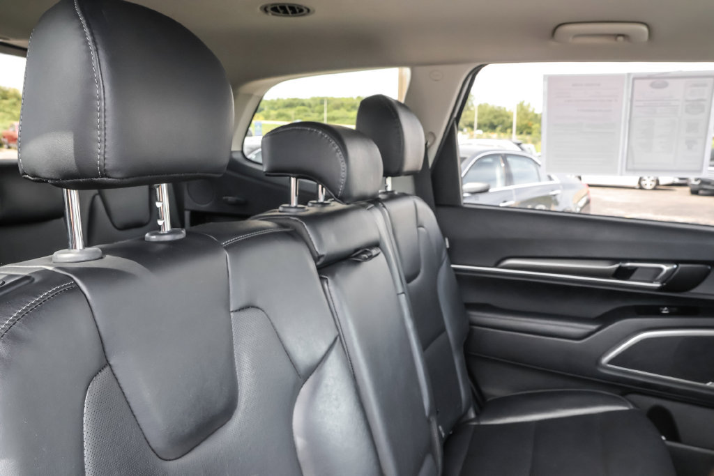 Used 2023 Kia Telluride LX AWD/4WD image 33
