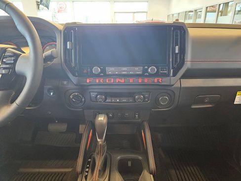 New 2026 Nissan Frontier PRO-4X w/ Tow Package AWD/4WD image 18