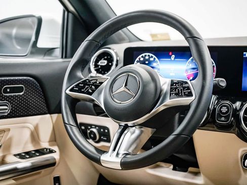 Used 2026 Mercedes-Benz GLA 250 image 14