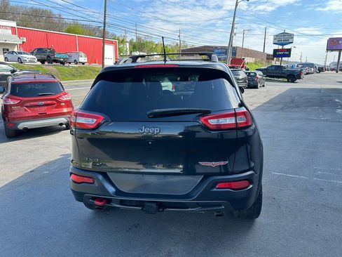 Used 2015 Jeep Cherokee Trailhawk w/ Comfort/Convenience Group AWD/4WD image 7