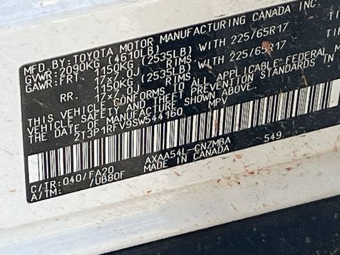 Used 2025 Toyota RAV4 XLE image 31