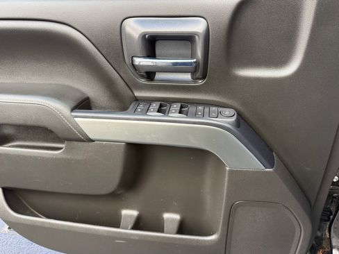 Used 2018 Chevrolet Silverado 1500 LT w/ All Star Edition image 25