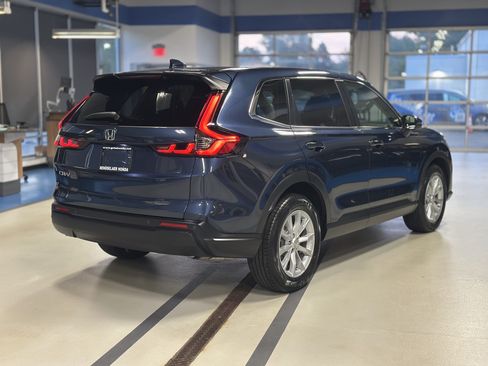 Used 2024 Honda CR-V EX-L image 5