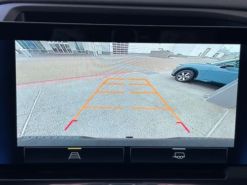 Used 2022 Chevrolet Silverado 1500 LT Trail Boss image 31