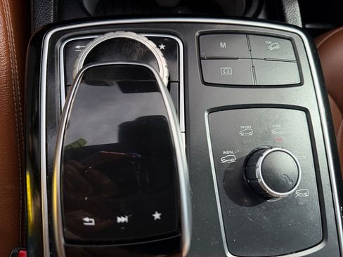 Used 2018 Mercedes-Benz GLE 350 4MATIC image 30