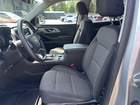 Used 2020 Chevrolet Traverse LS w/ LPO, Floor Liner Package AWD/4WD image 9