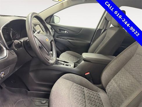 Used 2022 Chevrolet Equinox LT image 6