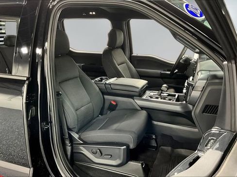 Used 2025 Ford F150 XLT w/ Equipment Group 302A MID image 29