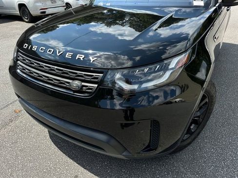 Used 2020 Land Rover Discovery SE image 9
