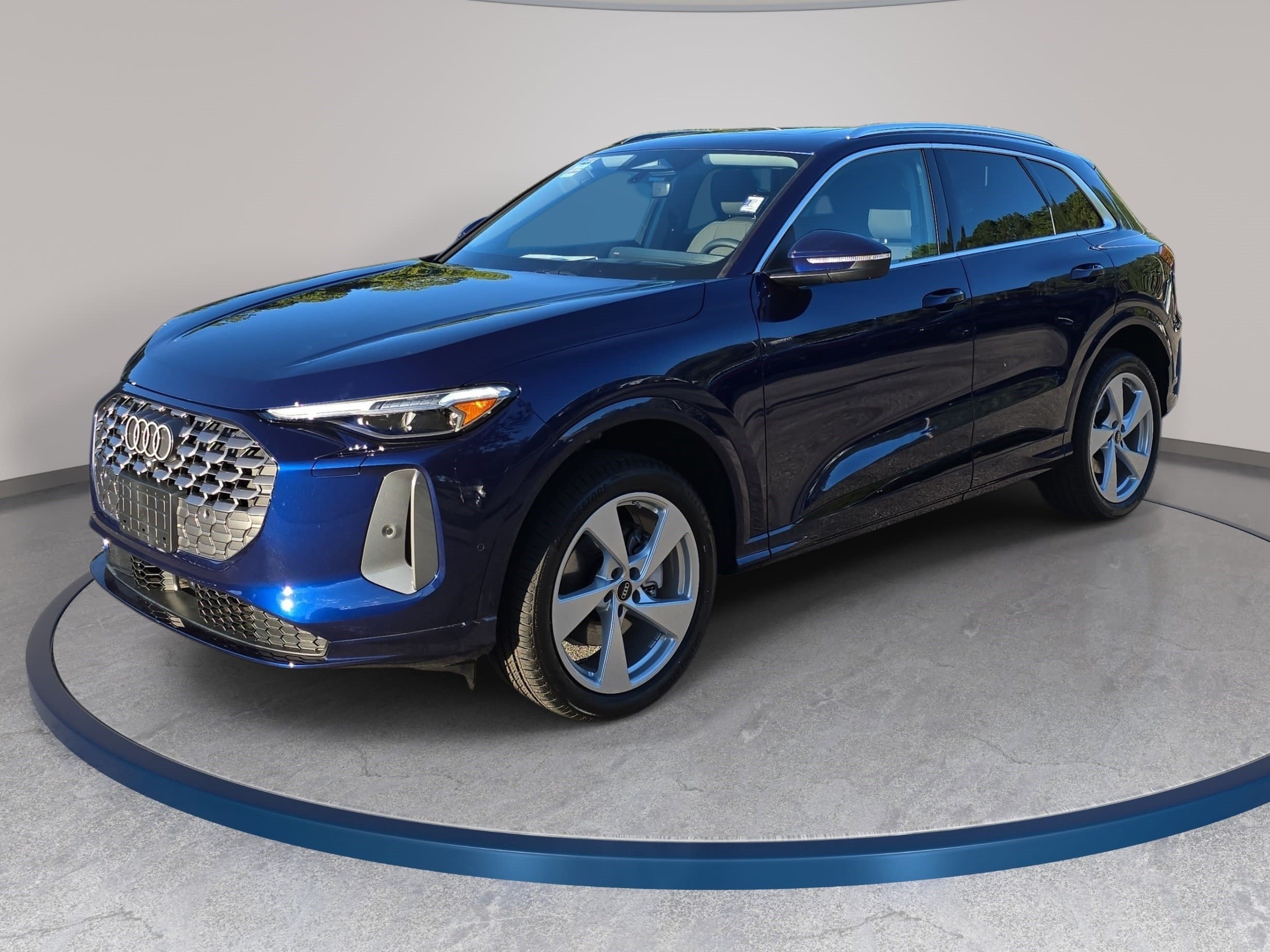 New 2026 Audi Q5 Premium AWD/4WD image 1