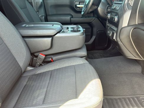 Used 2023 Chevrolet Silverado 1500 Custom image 22