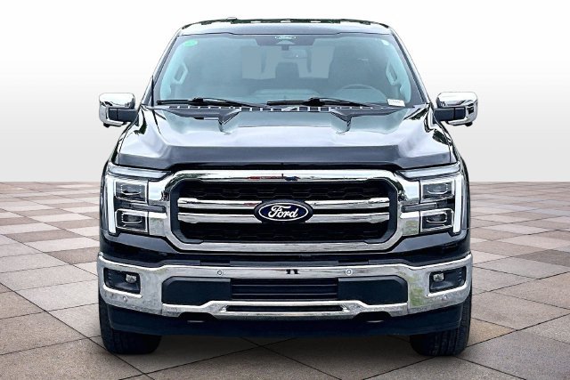 Used 2025 Ford F150 Lariat w/ Equipment Group 501A Mid AWD/4WD image 3