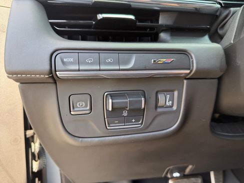Used 2023 Cadillac Escalade V AWD/4WD image 26