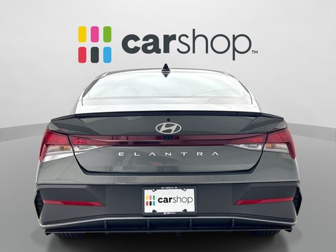 Used 2026 Hyundai Elantra Sport FWD image 4