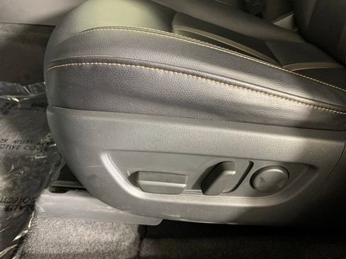 Used 2025 MAZDA CX-90 3.3 Turbo w/ Select Package image 17