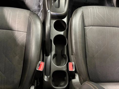 Used 2020 Chevrolet Trax LT w/ LT Convenience Package image 44