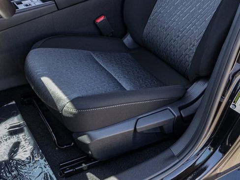 New 2026 Nissan Sentra SV FWD image 17