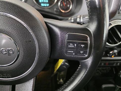 Used 2015 Jeep Wrangler Unlimited Sahara w/ Max Tow Package AWD/4WD image 39
