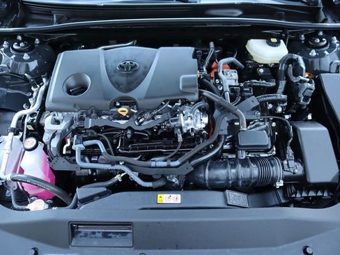 Certified 2025 Toyota Camry XLE image 28