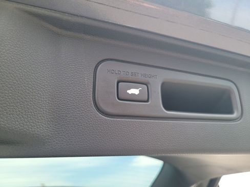 Certified 2023 Honda Pilot Touring image 28