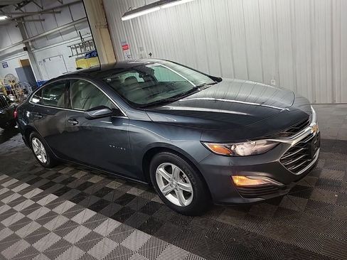Used 2021 Chevrolet Malibu LS w/ Driver Confidence Package II FWD image 3