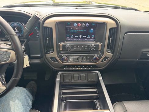 Used 2018 GMC Sierra 1500 Denali w/ Denali Ultimate Package image 16