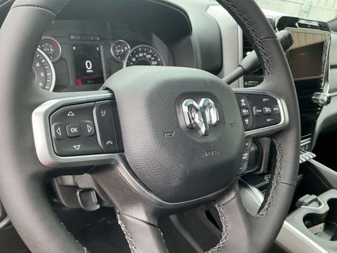 New 2026 RAM 2500 Big Horn AWD/4WD image 27