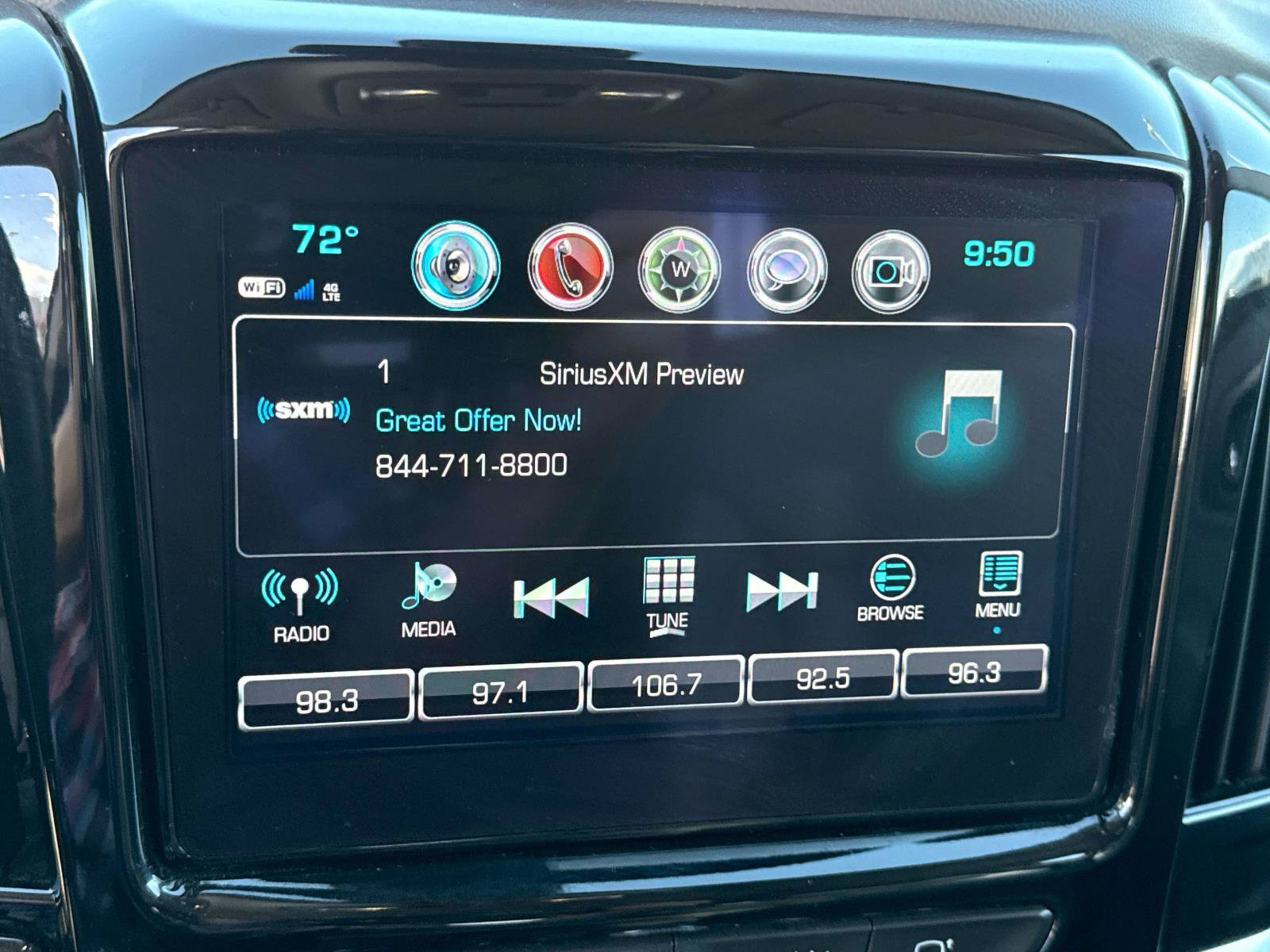 Used 2018 Chevrolet Traverse Premier AWD/4WD image 29