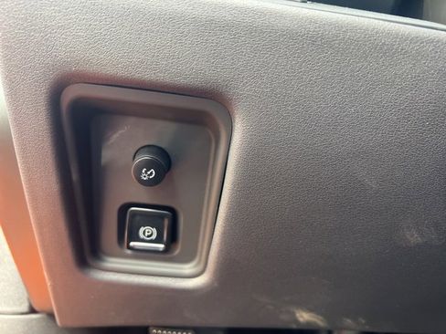 Used 2023 Chevrolet Corvette Stingray image 22