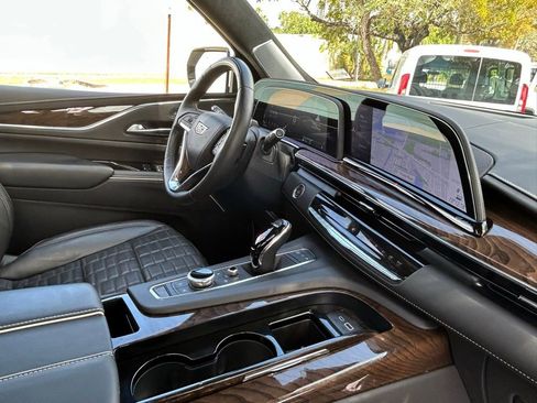 Used 2024 Cadillac Escalade ESV Sport Platinum w/ LPO, ONYX Package image 45