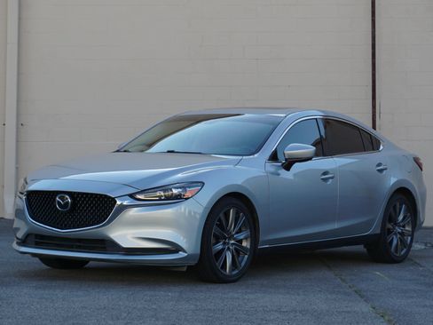 Used 2018 MAZDA MAZDA6 Touring FWD image 1