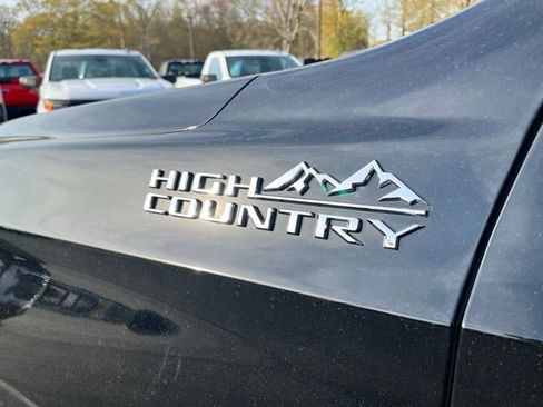 Used 2023 Chevrolet Tahoe High Country w/ Advanced Technology Package AWD/4WD image 14
