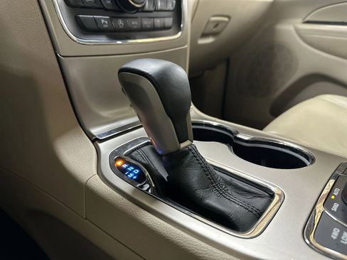 Used 2017 Jeep Grand Cherokee Limited image 22