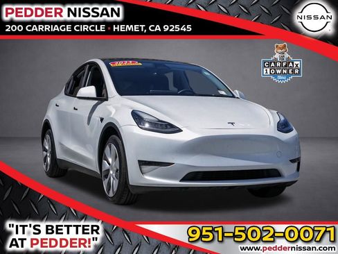 Used 2023 Tesla Model Y Long Range AWD/4WD image 1