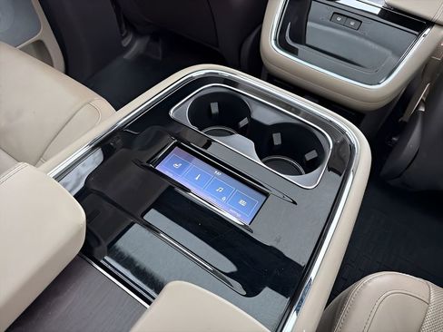 Used 2022 Lincoln Navigator Reserve image 18