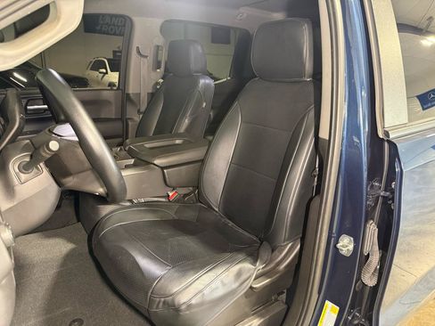 Used 2021 Chevrolet Silverado 1500 Custom AWD/4WD image 12