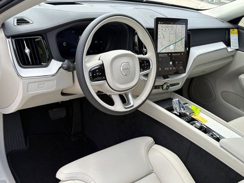 New 2026 Volvo XC60 B5 Ultra w/ Protection Package Premier AWD/4WD image 13