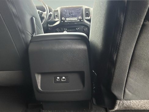 Used 2024 Nissan Frontier PRO-4X w/ Technology Package image 14