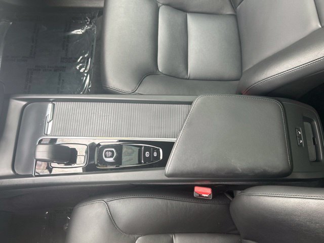 Certified 2024 Volvo XC60 B5 Core w/ Protection Package Premier AWD/4WD image 27