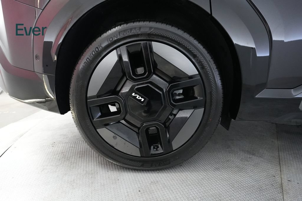 Used 2024 Kia EV9 GT-Line AWD/4WD image 22