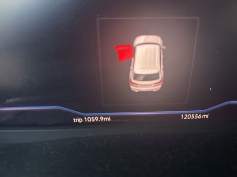 Used 2020 Volkswagen Atlas Cross Sport SEL image 12