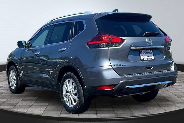 Used 2017 Nissan Rogue SV AWD/4WD image 4