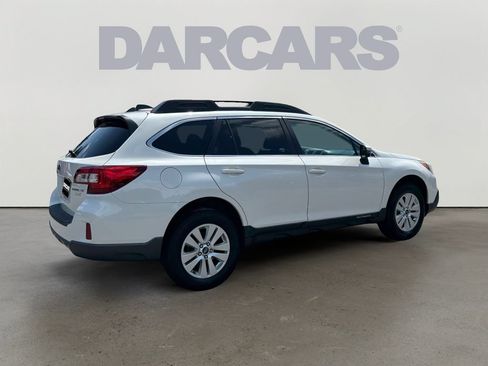 Used 2017 Subaru Outback 2.5i Premium AWD/4WD image 7