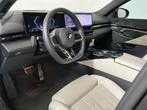 Certified 2025 BMW 530i w/ M Sport Package RWD image 22