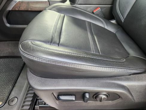 Used 2023 GMC Sierra 2500 Denali w/ Denali Ultimate Package image 21