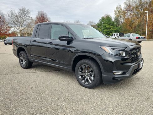 Certified 2025 Honda Ridgeline Sport image 4